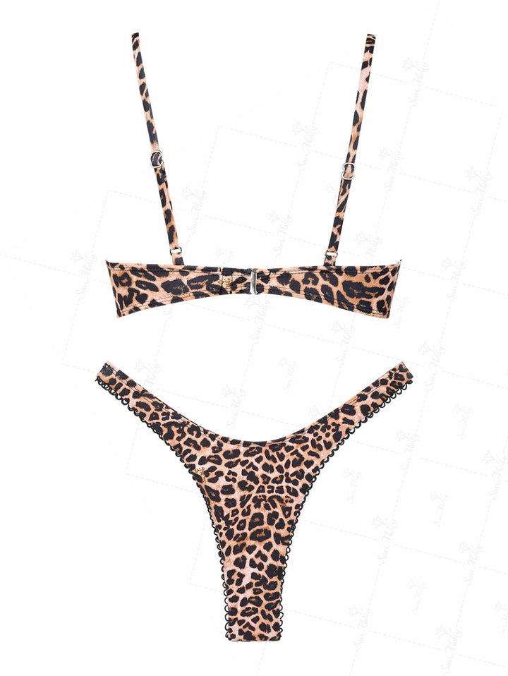 Chloe | Conjunto de bikini de pierna alta con aros