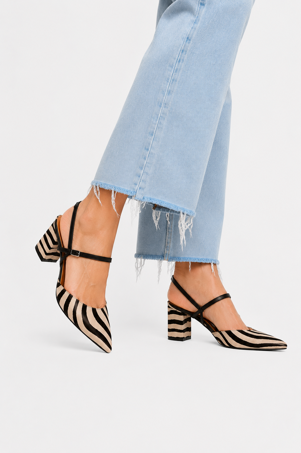 Zebrina™ | Sandalias de tacón medio con tira y estampado de cebra